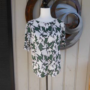 Simon's Linen Floral  Short Sleeve Top